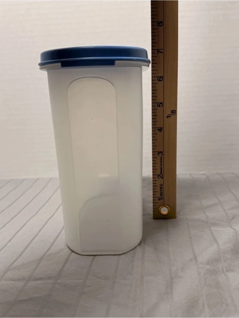 Tupperware Modular Mates Oval #3 Storage Container 1613 & BlueLid 1616 7 1/4 cup